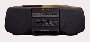 Vintage Sony Mega Bass CD & Cassette Boombox with AMFM Radio  Tested Power On