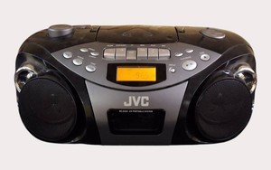 Powerful JVC RC-EX20 CDCassette Boombox  Digital Display, AMFM Stereo & Portable Sound