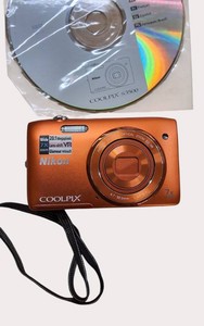 Nikon COOLPIX S3500 20.1MP Digital Camera Package  7x Wide Zoom  Complete Kit with Box, Charger & Extras