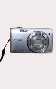 Nikon COOLPIX S3500 20.1MP Digital Camera Bundle  7x Wide Zoom  Camera, Box, Case & Accessories