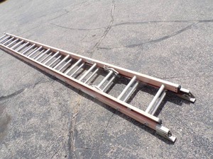 32 Werner Fiberglass Extension Ladder