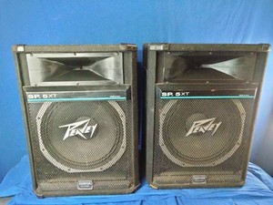 Peavey SP 5XT passive full-range PA speakers.