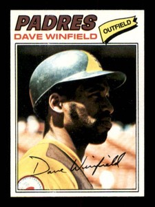 1977 Topps - Dave Winfield #390 Vintage Baseball Card