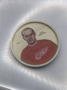 NHL Hockey Plastic CoinCap Collectible Gary Bergman Detroit Red Wings Vintage