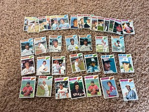 1977 Topps Card Lot, Vintage Baseball Cards, Mostly Lower Grade