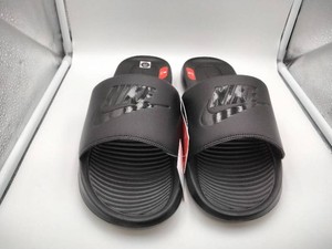 NIKE VICTORI ONE SLIDE