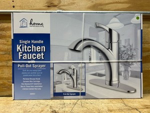 Home Impressions Single Handle Kitchen Faucet with Pull-Out Sprayer Msrp $94.99