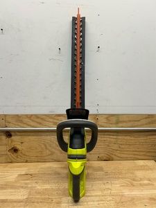 RYOBI 40V HP Brushless 26 in. Cordless Battery Hedge Trimmer RY40602VNM MSRP $179 (Tool Only)