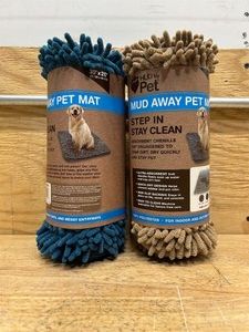 Hug My Pet Mud Away Pet Mats MSRP $31.90 (lot of 2)