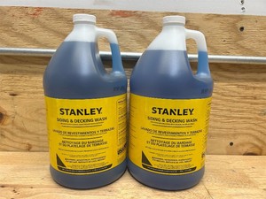 Stanley Siding & Decking Wash MSRP $37.98 (lot of 2)