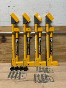 Metaltech Foldable 14in. Outriggers, Model# I-CISO4FDNCAS Msrp $99.99