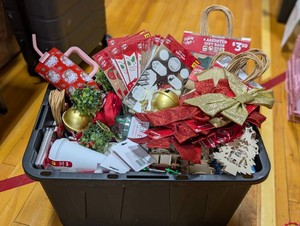 Bulk Lot Brand New Assorted Christmas Decor & Gift Supplies (Variety Tote)