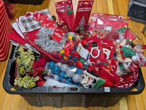 Bulk Lot Brand New Assorted Christmas Decor & Gift Supplies (Variety Tote)