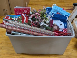 Bulk Lot Brand New Assorted Christmas Decor & Gift Supplies (Variety Tote)