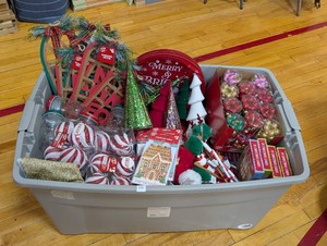 Bulk Lot Brand New Assorted Christmas Decor & Gift Supplies (Variety Tote)