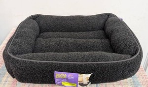 Modern Cuddler Rectangle Dog Bed - M - Boots & Barkley