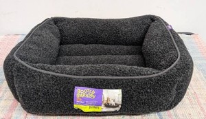 Modern Cuddler Rectangle Dog Bed - S - Boots & Barkley