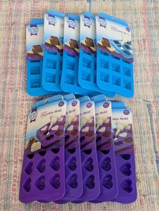 10 Candy Chocolate Molds
