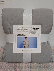 Room Essentials Oversized Quilted Wearable Blanket
