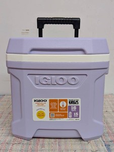 IGLOO PROFILE 24 CANS16QT ROLLING COOLER - - LILAC BREEZE