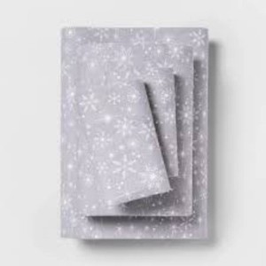 King Christmas Flannel Sheet Set Gray Snowflake - Wondershop