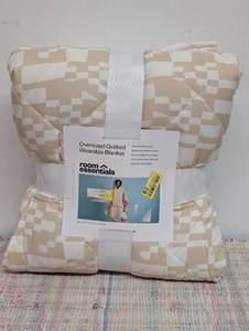 Quilted Wearable blanket White Tan Room Essentials