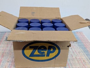 12 Cans of Non Streaking ZEP 40 Cold Weather Formula Cleaner 24 fl oz