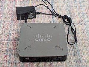 Cisco 8-Port Gigabit Switch