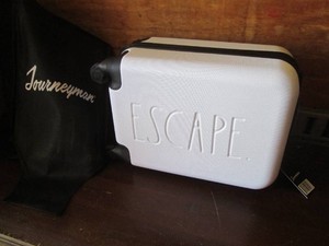 Journeyman Carry-On Size Hard Side ESCAPE Rolling Luggage with Telescoping Handle