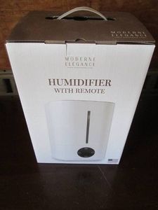 Modern Elegance Personal Humidifier with remote