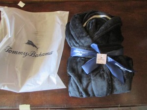 Tommy Bahama blanket