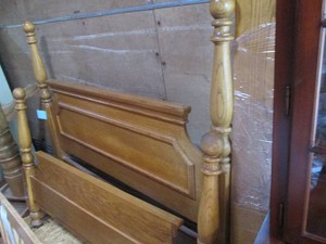Wood short 4-post style QueenFull ...