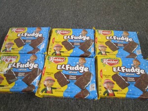 6 E L Fudge sandwich cookies dated ...