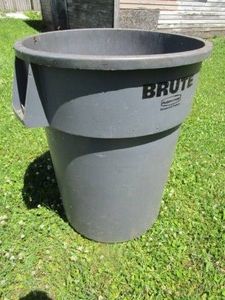 Brute Trash Can
