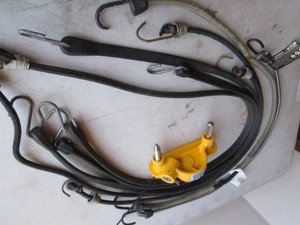 Trailer Lock, Bungees