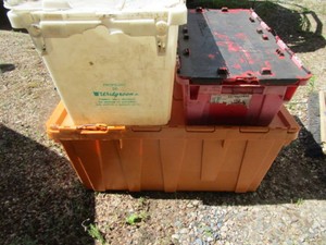 Plastic Totes With Attached Lids