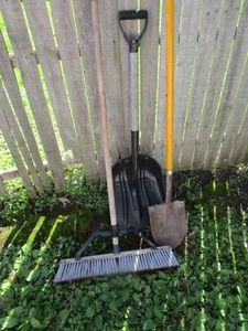 Yard Tools Spade, Shovel, Broom