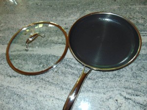 Hexclad Hybrid Nonstick 12 Inch Fry Pan with Tempered Glass Lid