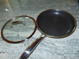 Hexclad Hybrid Nonstick 10 Inch Fry Pan with Tempered Glass Lid