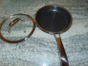 Hexclad Hybrid Nonstick 8 Inch Fry Pan with Tempered Glass Lid
