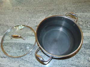 HexClad 7-Quart Hybrid Deep Saut PanChicken Fryer with Lid