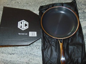 Hexclad Hybrid Nonstick 10 Inch Fry Pan with Tempered Glass Lid