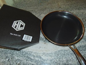 Hexclad Hybrid Nonstick 10 Inch Fry Pan with Tempered Glass Lid