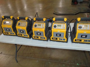 5 Pack Lot Store Returns CAT CJ1000DXT Power Station with Jump Starter Untested
