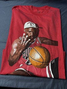 Michael Jordan Iconic Chicago Bulls Graphic T-Shirt, Size Mens XXL - Brand New