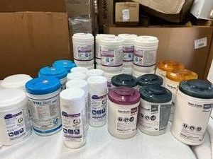 MSRP $600 ASSORTED LOT OF PROFESSIONAL MEDICAL DISINFECTANT WIPES, MIXED BRANDS (SANI-CLOTH, OXIVIR, ECOLAB), CLINICAL GRADE, 20 CANISTERS