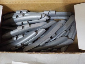 CARQUEST Box of 25 Weights...