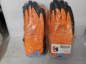 4 pair Waterproof size 7 Gloves...