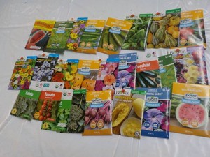 25 Seed Packets...