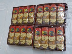 4 Ritz Peanut Butter and Crackers...
